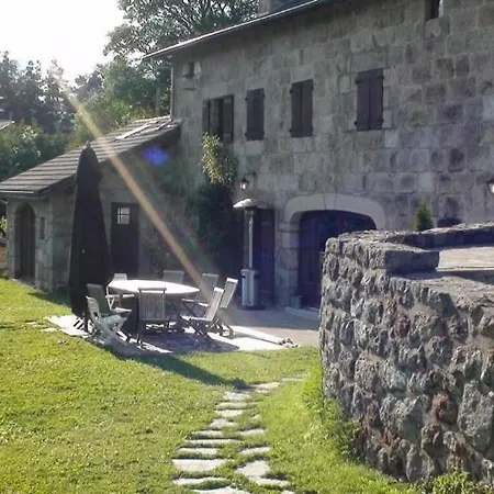 Demeure De 1850 Avec Piscine Chauffee Вилла