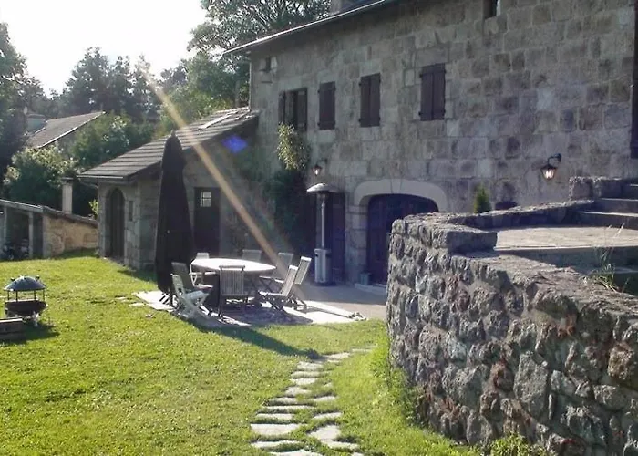 Demeure De 1850 Avec Piscine Chauffee Вилла