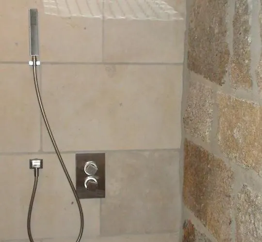 Demeure De 1850 Avec Piscine Chauffee Шамбон-сюр-Линьон